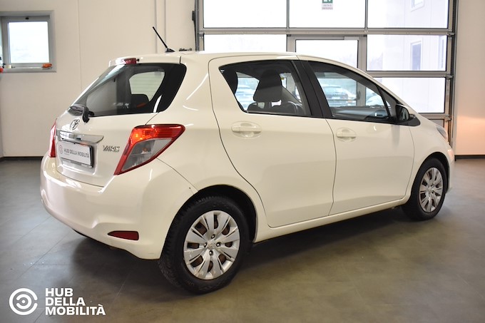 TOYOTA Yaris 1.4 D-4D 5 porte Active